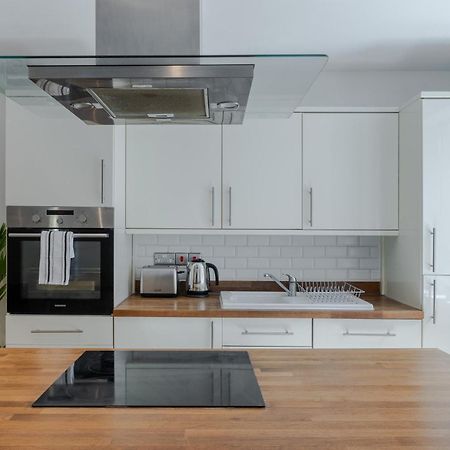 Stylish Two Bedroom Apartment By Central London With Garden Exterior foto